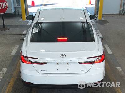 2025 Toyota Camry LE - zdjęcie 5 z 22 - miniatura