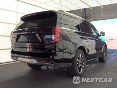 2025 Ford Expedition Platinum - zdjęcie 4 z 33 - miniatura