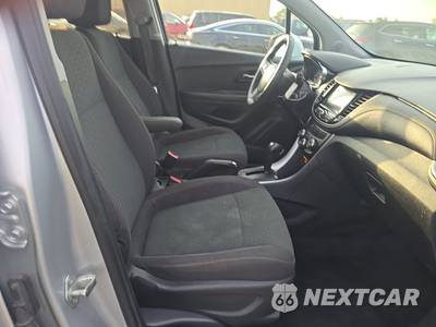 2020 Chevrolet Trax LS 1LS - zdjęcie 8 z 20 - miniatura