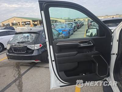 2022 Chevrolet Silverado 1500 LT Extended Cab Medium Bed 1LT - zdjęcie 9 z 32 - miniatura