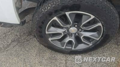 2022 Chevrolet Silverado 1500 LT Extended Cab Medium Bed 1LT - zdjęcie 26 z 32 - miniatura