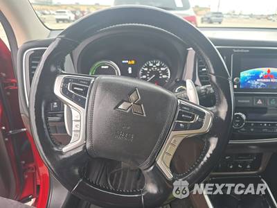 2018 Mitsubishi Outlander PHEV GT - zdjęcie 10 z 25 - miniatura