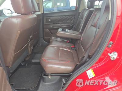 2018 Mitsubishi Outlander PHEV GT - zdjęcie 13 z 25 - miniatura