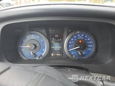 2015 Toyota Sienna XLE 8-Passenger 119.3" WB - zdjęcie 12 z 22 - miniatura
