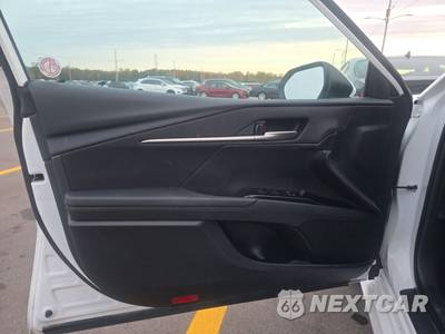 2025 Toyota Camry LE - zdjęcie 9 z 26 - miniatura