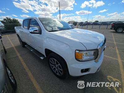 2020 GMC Canyon Denali Crew Cab Long Bed 4SD - zdjęcie 3 z 17 - miniatura