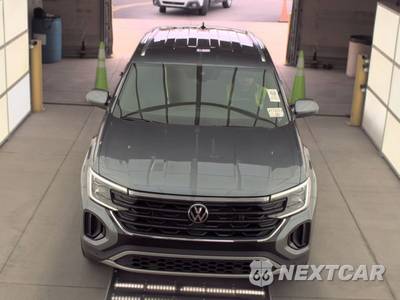 2025 Volkswagen Atlas Cross Sport 2.0T SE w/Technology - zdjęcie 2 z 24 - miniatura