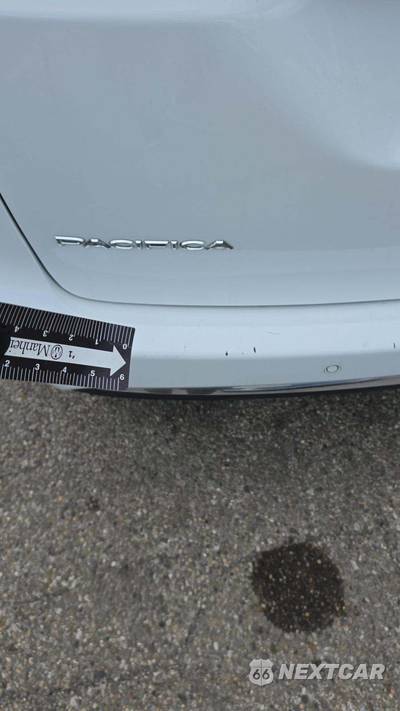 2020 Chrysler Pacifica Touring L 121.6" WB - zdjęcie 24 z 26 - miniatura
