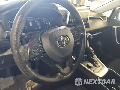 2025 Toyota RAV4 Hybrid XLE - zdjęcie 10 z 22 - miniatura