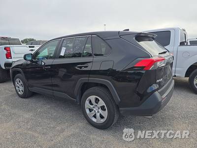 2025 Toyota RAV4 LE - zdjęcie 6 z 23 - miniatura