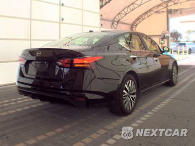 2025 Nissan Altima SV - zdjęcie 4 z 19 - miniatura