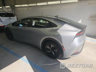 2025 Toyota Prius LE - zdjęcie 6 z 26 - miniatura