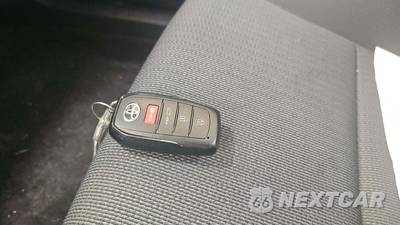 2025 Toyota Prius LE - zdjęcie 18 z 26 - miniatura