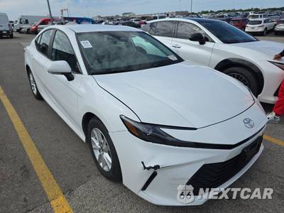 2025 Toyota Camry LE - zdjęcie 3 z 26 - miniatura