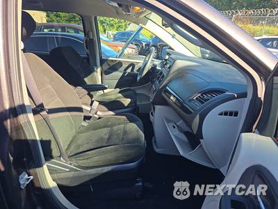 2016 Dodge Grand Caravan SE 121.2" WB - zdjęcie 8 z 49 - miniatura