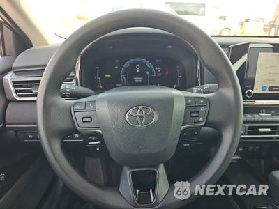 2026 Toyota Camry LE - zdjęcie 10 z 22 - miniatura