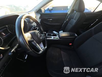 2021 Nissan Sentra SV - zdjęcie 7 z 17 - miniatura