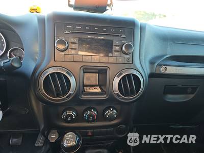 2017 Jeep Wrangler Unlimited Sport - zdjęcie 11 z 39 - miniatura