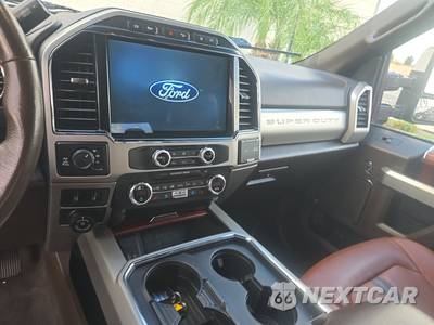 2022 Ford Super Duty F-350 King Ranch Crew Cab Long Bed - zdjęcie 11 z 22 - miniatura