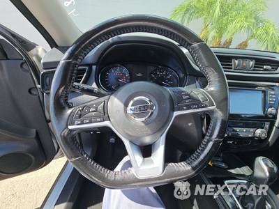2017 Nissan Rogue SL - zdjęcie 10 z 33 - miniatura