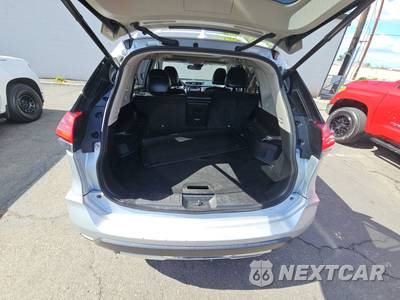 2017 Nissan Rogue SL - zdjęcie 16 z 33 - miniatura