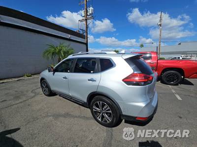 2017 Nissan Rogue SL - zdjęcie 6 z 33 - miniatura