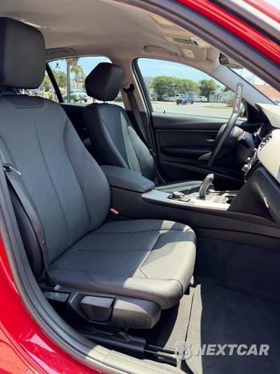 2018 BMW 3 Series Sedan 320i - zdjęcie 10 z 16 - miniatura