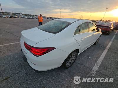 2020 Mercedes-Benz CLA 250 4MATIC - zdjęcie 4 z 29 - miniatura