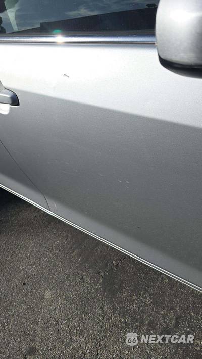 2014 Toyota Camry LE - zdjęcie 33 z 47 - miniatura