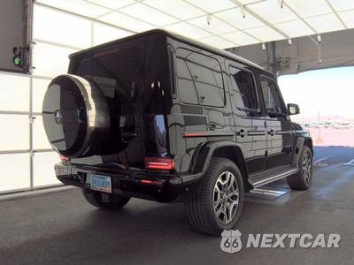 2025 Mercedes-Benz G 550 4MATIC - zdjęcie 4 z 22 - miniatura