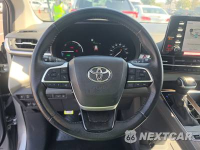 2024 Toyota Sienna XLE 8-Passenger 120.5" WB - zdjęcie 10 z 33 - miniatura