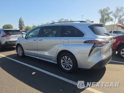 2024 Toyota Sienna XLE 8-Passenger 120.5" WB - zdjęcie 6 z 33 - miniatura