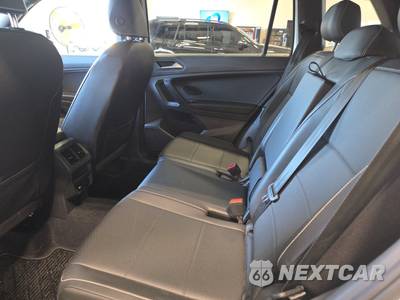 2021 Volkswagen Tiguan SE R-Line Black - zdjęcie 13 z 23 - miniatura