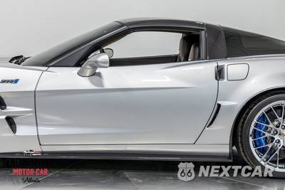2010 Chevrolet Corvette ZR1 Coupe 3ZR - zdjęcie 36 z 50 - miniatura