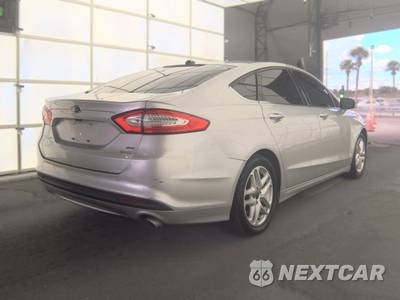 2015 Ford Fusion SE - zdjęcie 5 z 23 - miniatura