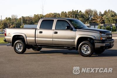 2006 Chevrolet Silverado 2500HD LT Crew Cab Medium Bed 1LT - zdjęcie 14 z 50 - miniatura