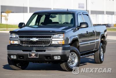 2006 Chevrolet Silverado 2500HD LT Crew Cab Medium Bed 1LT - zdjęcie 3 z 50 - miniatura