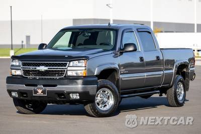 2006 Chevrolet Silverado 2500HD LT Crew Cab Medium Bed 1LT