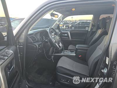 2016 Toyota 4Runner SR5 - zdjęcie 7 z 33 - miniatura