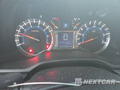 2016 Toyota 4Runner SR5 - zdjęcie 12 z 33 - miniatura