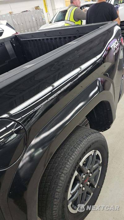 2025 Toyota Tacoma TRD Sport Crew Cab Medium Bed - zdjęcie 29 z 30 - miniatura