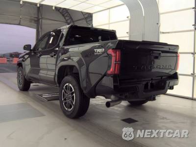 2025 Toyota Tacoma TRD Sport Crew Cab Medium Bed - zdjęcie 8 z 30 - miniatura