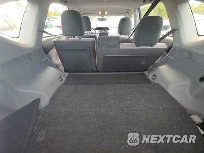 2015 Toyota Prius v Three - zdjęcie 5 z 43 - miniatura