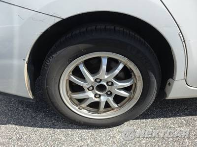 2015 Toyota Prius v Three - zdjęcie 42 z 43 - miniatura