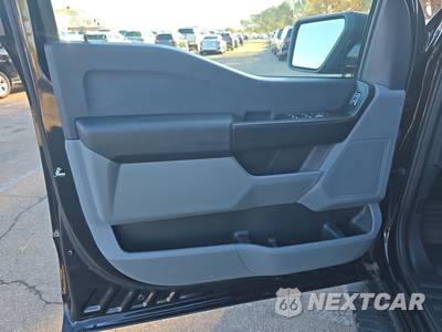 2025 Ford F-150 XL Crew Cab Short Bed - zdjęcie 9 z 23 - miniatura