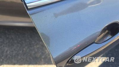 2020 Toyota Camry LE - zdjęcie 31 z 39 - miniatura