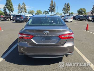2020 Toyota Camry LE - zdjęcie 5 z 39 - miniatura
