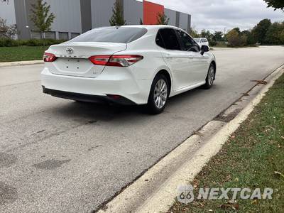 2018 Toyota Camry LE - zdjęcie 5 z 17 - miniatura