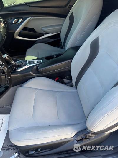 2020 Chevrolet Camaro 1LT Convertible - zdjęcie 16 z 25 - miniatura