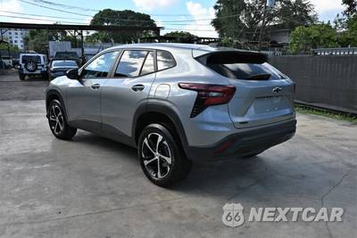 2025 Chevrolet Trax 1RS - zdjęcie 3 z 17 - miniatura